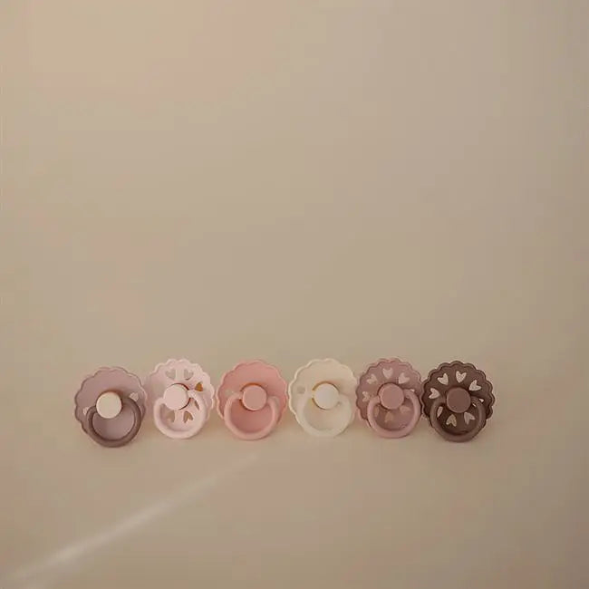 FRIGG Blomstrande Kärlek Latexnappar - 6 pack
