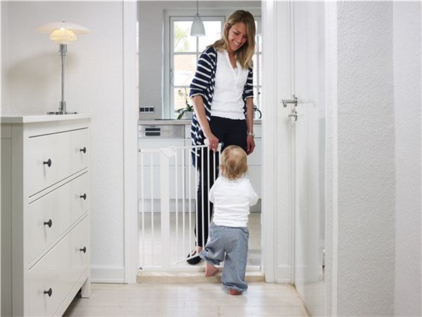 BabyDan Danamic Säkerhetsgrindar - Vit 74-80 cm