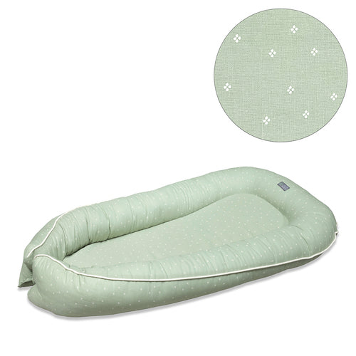 Vinter & Bloom Meadow Baby Sleep Nest "Green Fields"