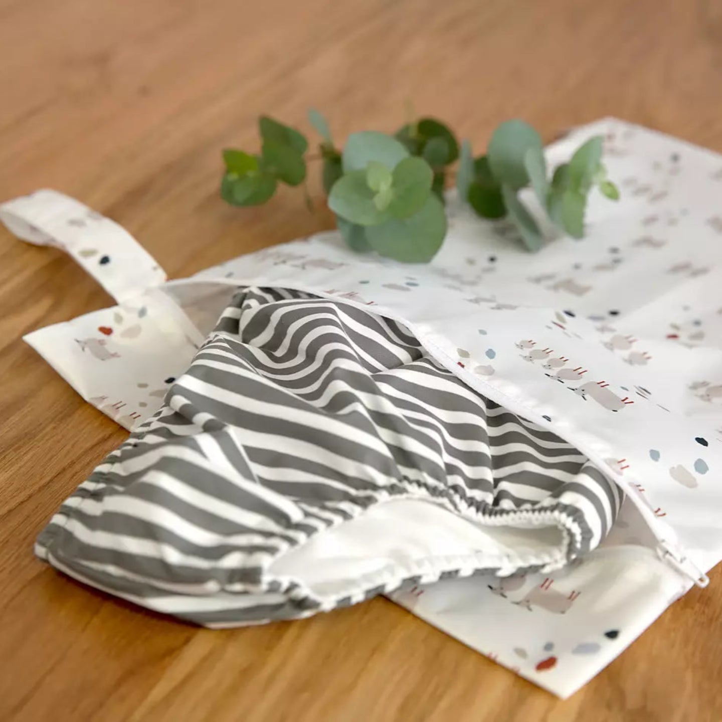 LÄSSIG Wet Bag 2-pack – Tiny Farmer Dots/Sheep