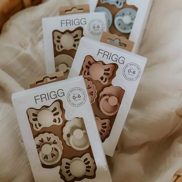 FRIGG Bebisens Första Napp - Blommande Hjärta Rosa