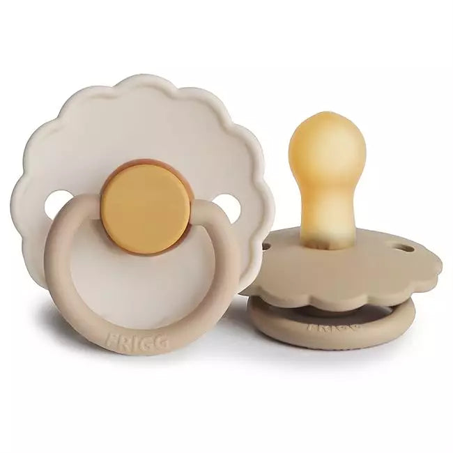FRIGG Daisy Latexnapp 2-pack – Mjukgul & Varmbeige