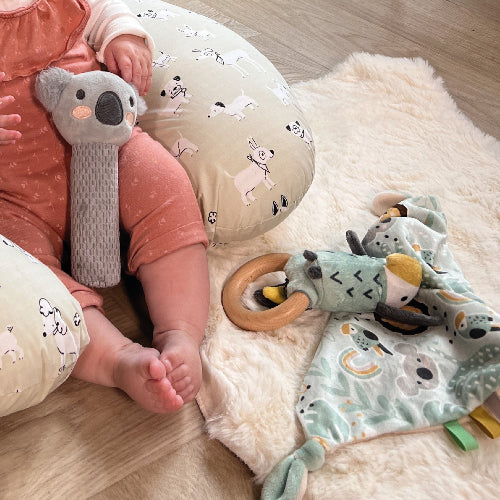 Nuby Animal Adventure Presentset – Skallra, Träbitring & Snuttefilt (från 0 månader)